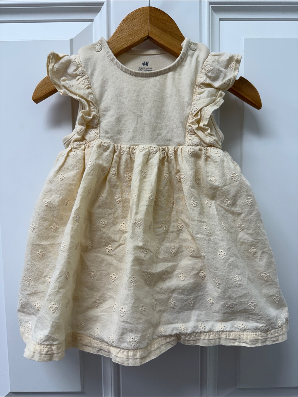 H&M Cream Eyelet Ruffle Dress